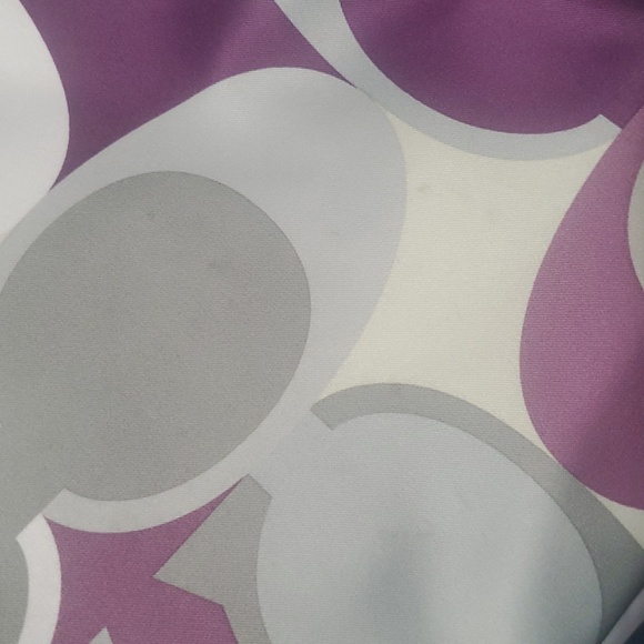 Coach Signature Satin Print - Picture 15 of 16